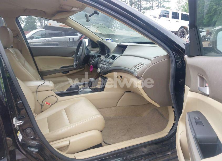 Photo 5 of 2010 Honda Accord 2.4 LX (VIN 1HGCP2F31AA008515)