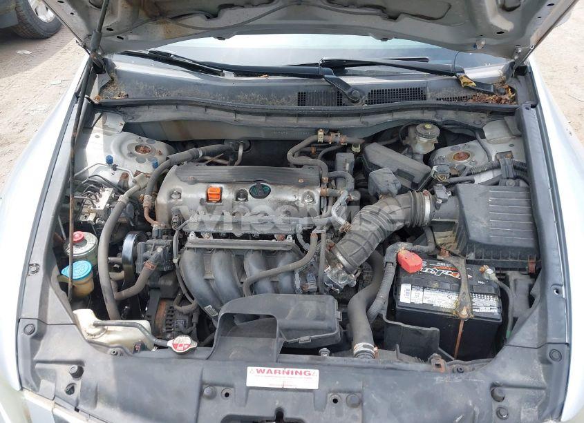 Photo 10 of 2010 Honda Accord 2.4 LX (VIN 1HGCP2F31AA067399)
