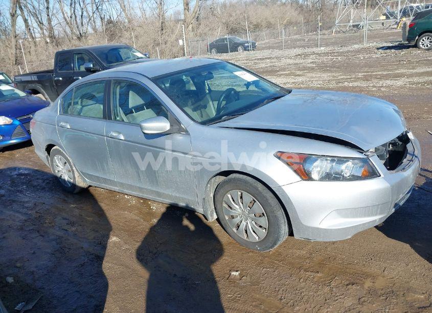 2010 Honda Accord 2.4 LX (VIN 1HGCP2F31AA069539) main photo