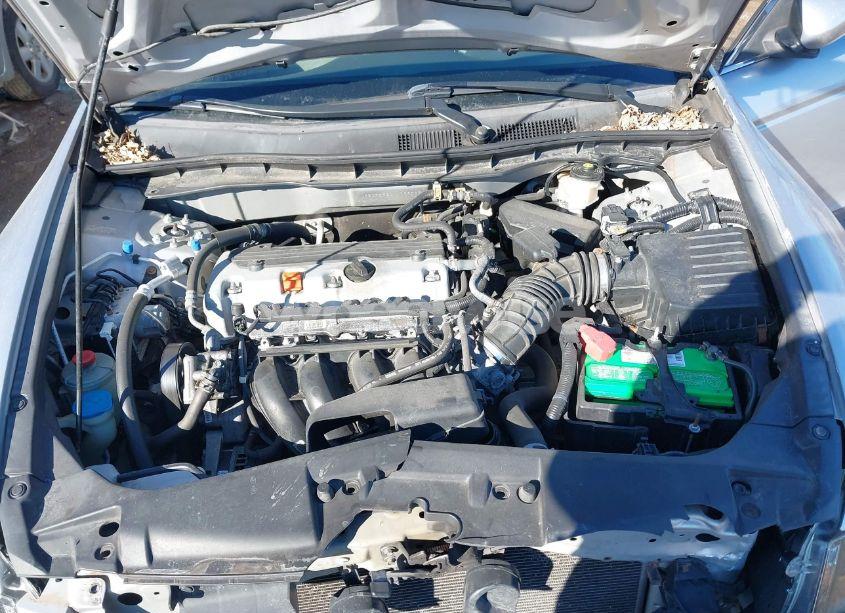 Photo 10 of 2010 Honda Accord 2.4 LX (VIN 1HGCP2F31AA069539)