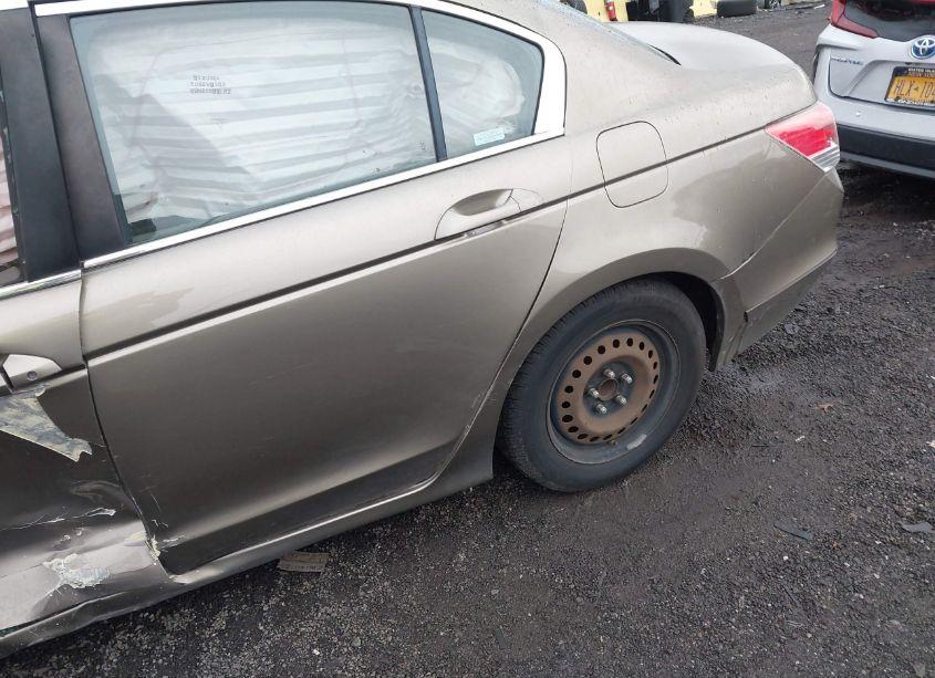 Photo 13 of 2010 Honda Accord 2.4 LX (VIN 1HGCP2F31AA099754)