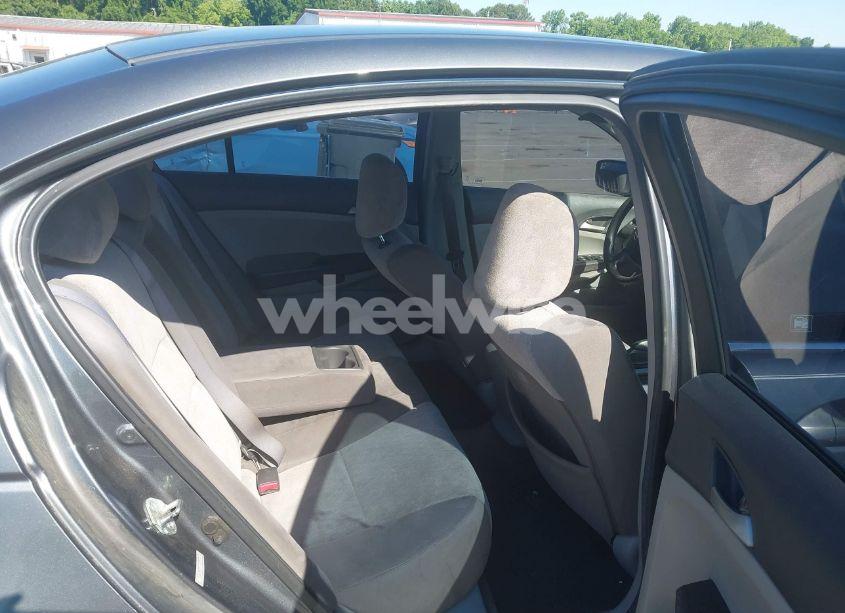 Photo 8 of 2010 Honda Accord 2.4 LX (VIN 1HGCP2F31AA105066)