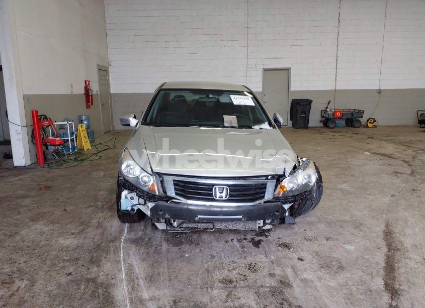 Photo 11 of 2010 Honda Accord 2.4 LX (VIN 1HGCP2F31AA120926)
