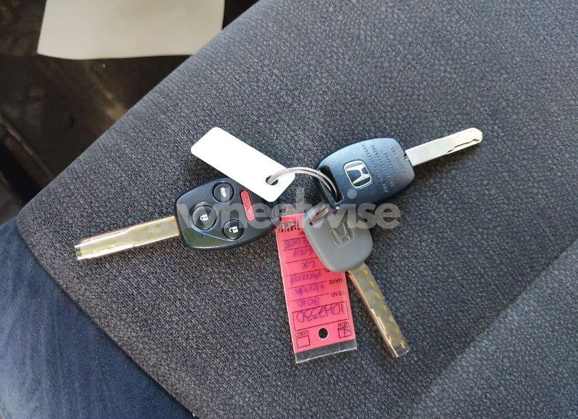 Photo 11 of 2010 Honda Accord 2.4 LX (VIN 1HGCP2F31AA169608)