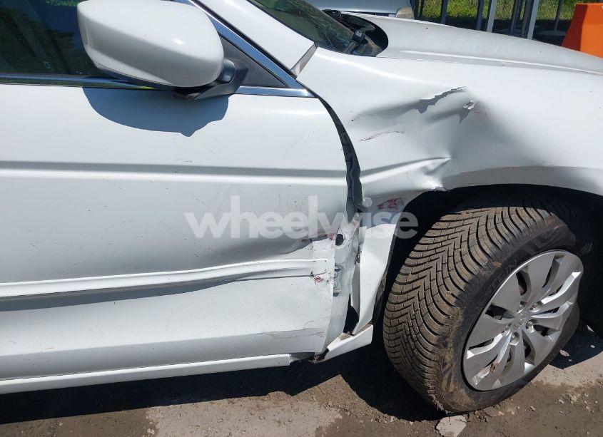 Photo 18 of 2010 Honda Accord LX (VIN 1HGCP2F31AA177725)