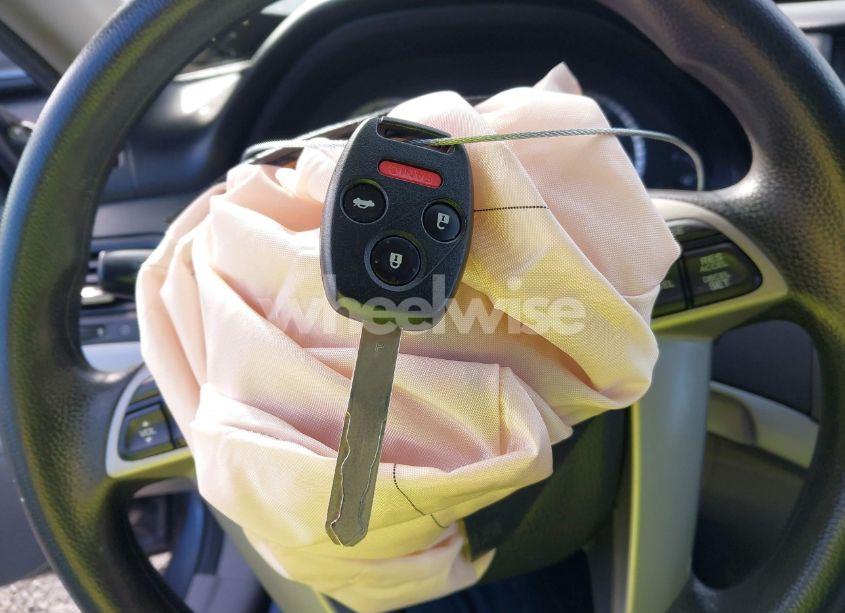 Photo 11 of 2011 Honda Accord 2.4 LX (VIN 1HGCP2F31BA047655)