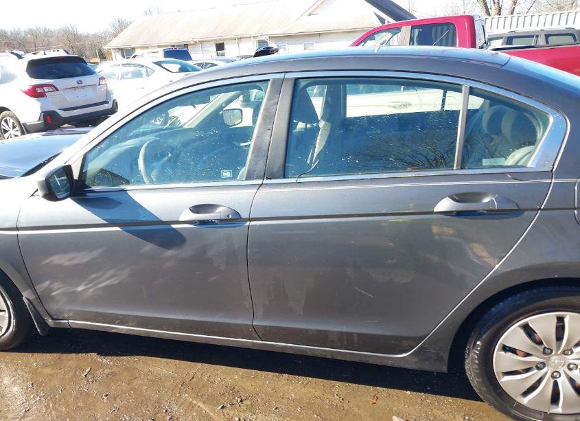 Photo 14 of 2011 Honda Accord 2.4 LX (VIN 1HGCP2F31BA070112)