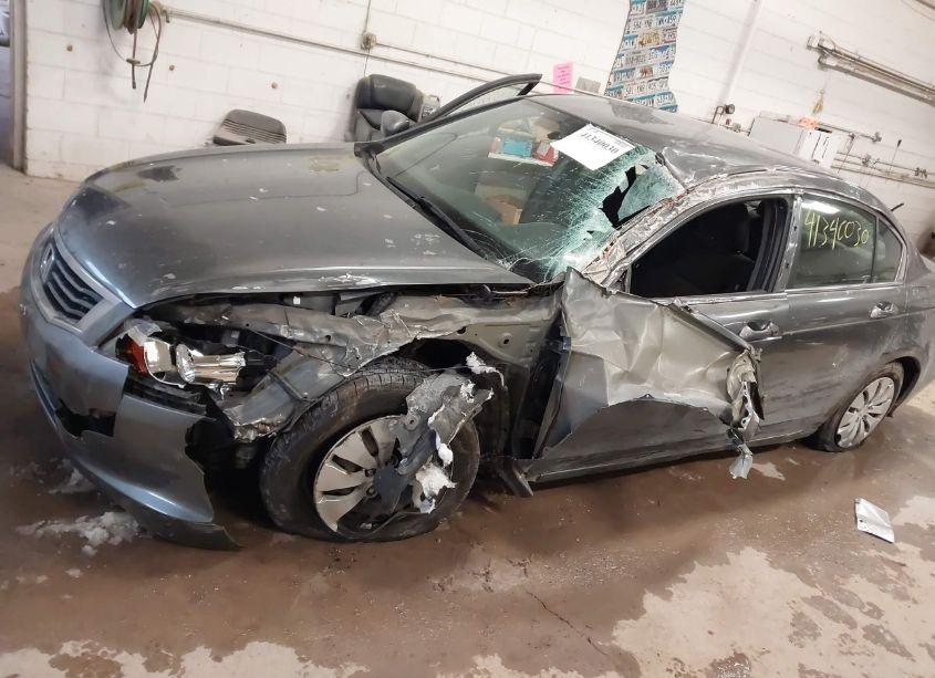 Photo 6 of 2010 Honda Accord 2.4 LX (VIN 1HGCP2F32AA007390)