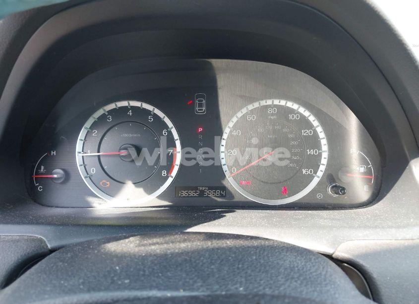 Photo 7 of 2010 Honda Accord 2.4 LX (VIN 1HGCP2F32AA022276)