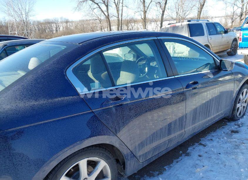 Photo 13 of 2010 Honda Accord 2.4 LX (VIN 1HGCP2F32AA060736)