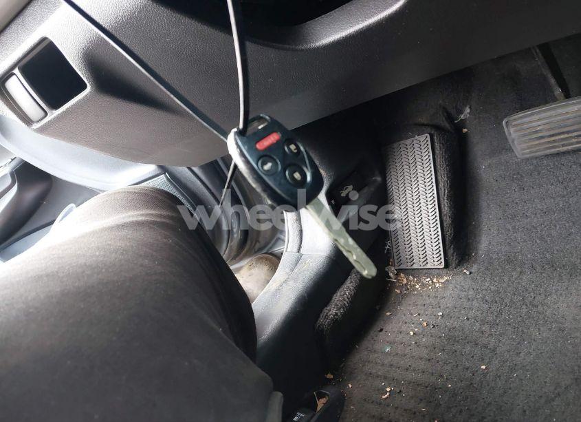 Photo 11 of 2011 Honda Accord 2.4 LX (VIN 1HGCP2F32BA129085)