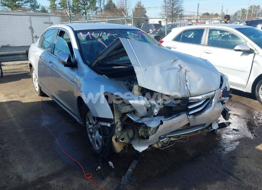 2011 Honda Accord 2.4 LX (VIN 1HGCP2F32BA153497) main photo