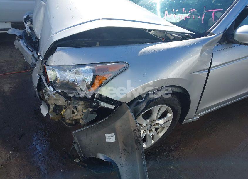 Photo 16 of 2011 Honda Accord 2.4 LX (VIN 1HGCP2F32BA153497)