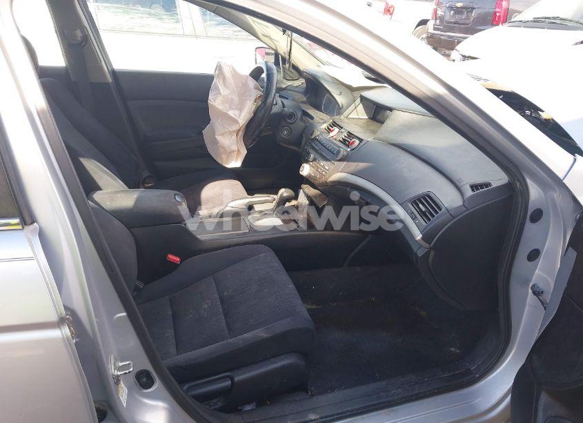 Photo 5 of 2011 Honda Accord 2.4 LX (VIN 1HGCP2F32BA153497)