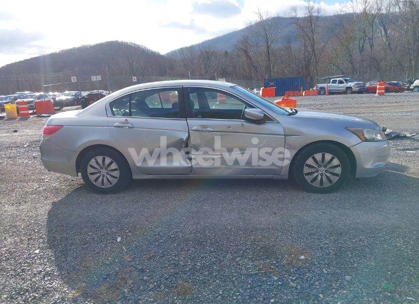 Photo 14 of 2010 Honda Accord 2.4 LX (VIN 1HGCP2F33AA025848)