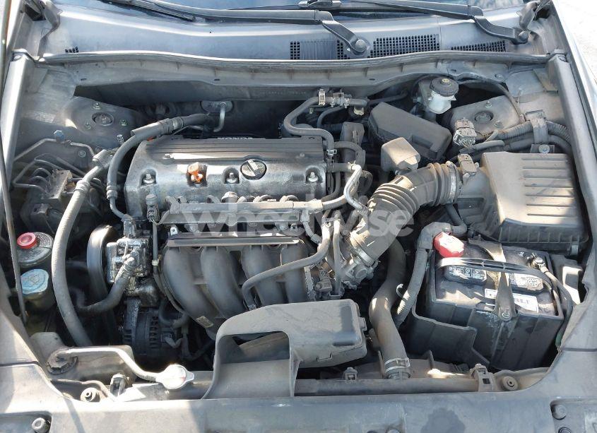 Photo 10 of 2010 Honda Accord 2.4 LX (VIN 1HGCP2F33AA053035)