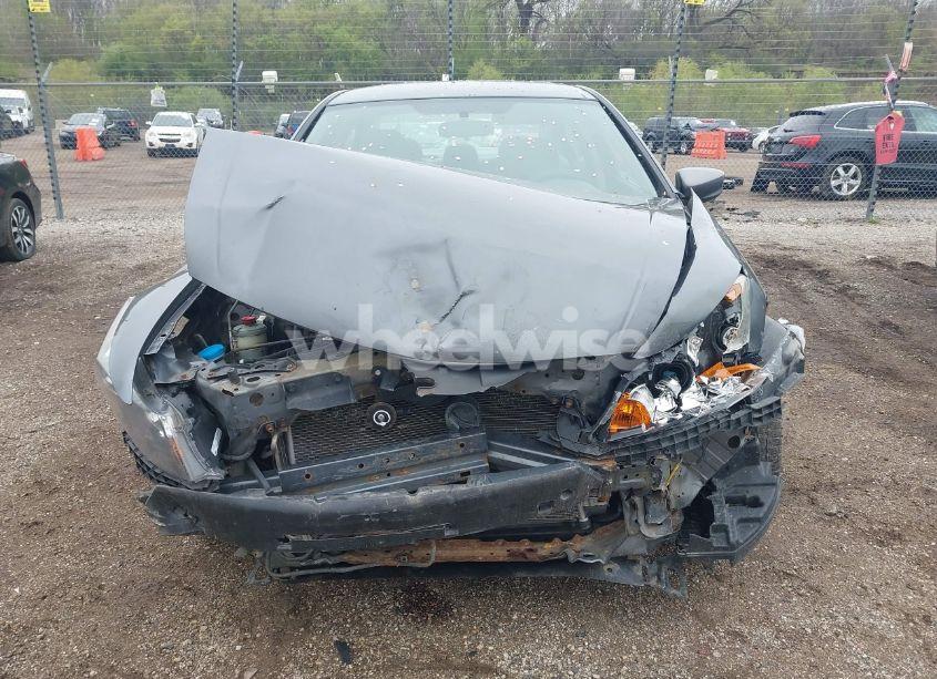 Photo 13 of 2010 Honda Accord 2.4 LX (VIN 1HGCP2F33AA123343)