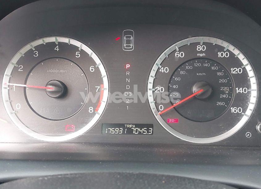 Photo 7 of 2010 Honda Accord 2.4 LX (VIN 1HGCP2F33AA123780)