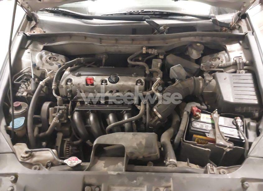 Photo 10 of 2010 Honda Accord 2.4 LX (VIN 1HGCP2F33AA189343)