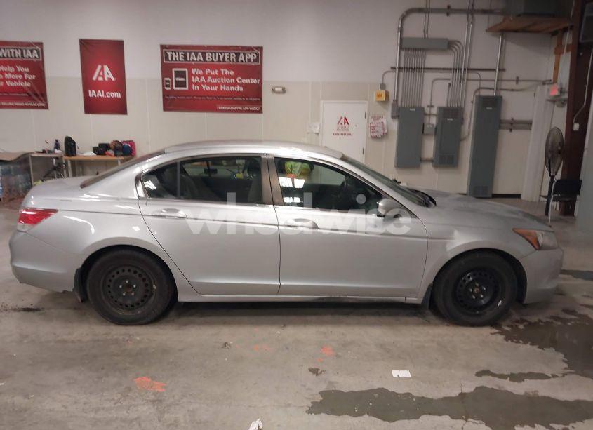 Photo 13 of 2010 Honda Accord 2.4 LX (VIN 1HGCP2F33AA189343)