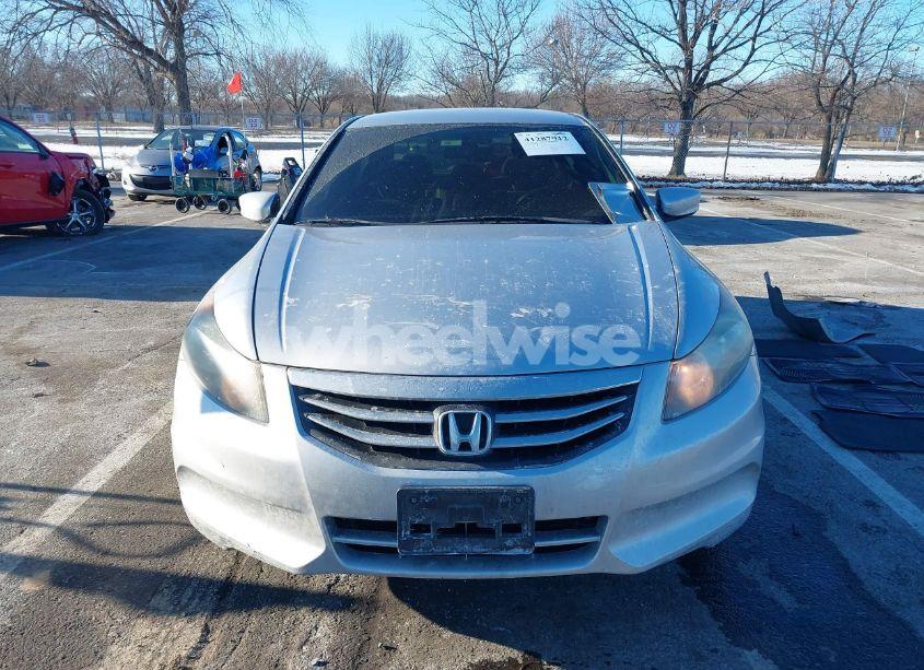 Photo 13 of 2011 Honda Accord 2.4 LX (VIN 1HGCP2F33BA008694)