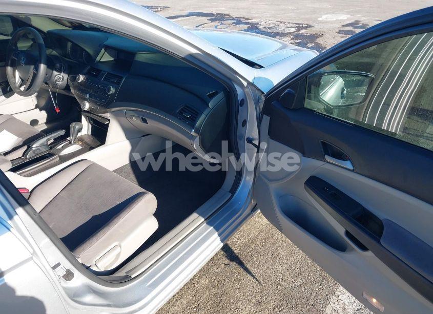 Photo 5 of 2011 Honda Accord 2.4 LX (VIN 1HGCP2F33BA008694)