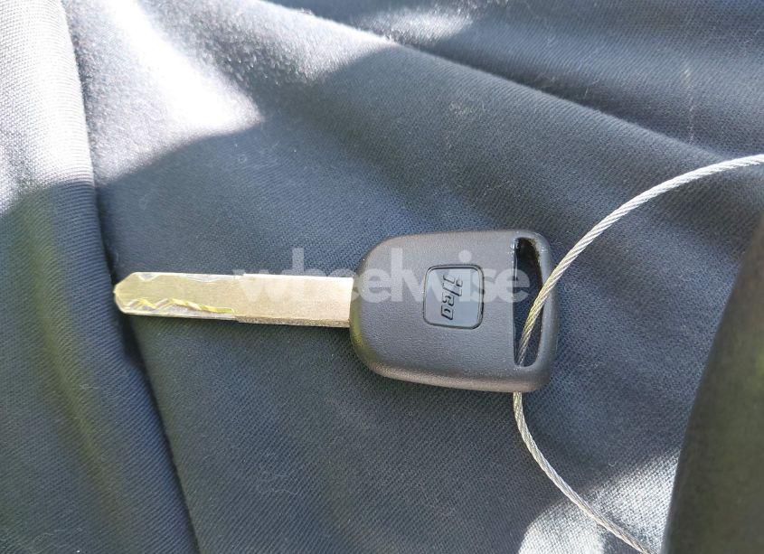 Photo 11 of 2011 Honda Accord 2.4 LX (VIN 1HGCP2F33BA048841)