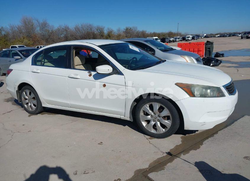 Photo 13 of 2011 Honda Accord 2.4 LX (VIN 1HGCP2F33BA048841)