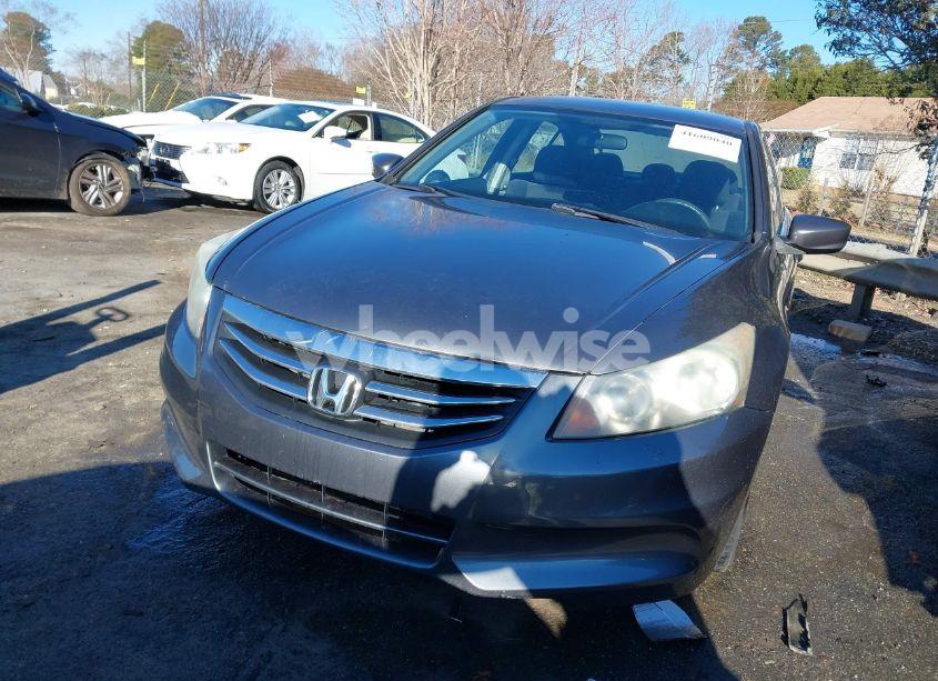 Photo 12 of 2011 Honda Accord 2.4 LX (VIN 1HGCP2F33BA070676)