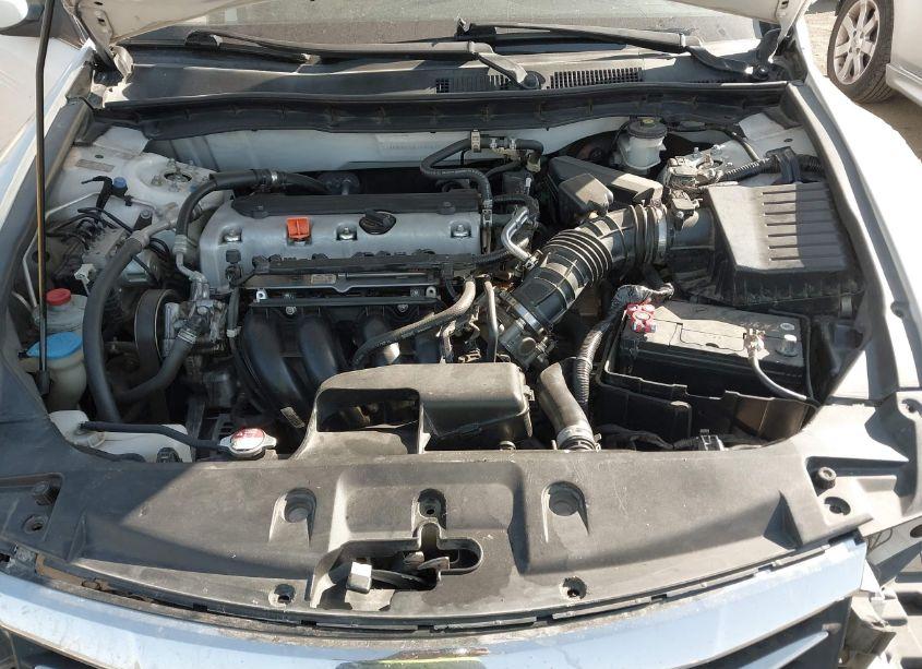 Photo 10 of 2012 Honda Accord 2.4 LX (VIN 1HGCP2F33CA122373)