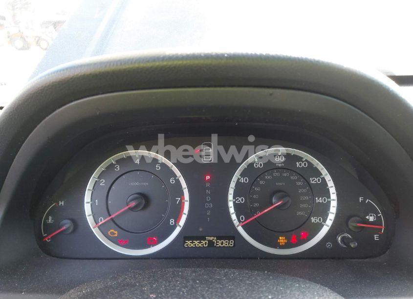 Photo 7 of 2010 Honda Accord 2.4 LX (VIN 1HGCP2F34AA011411)