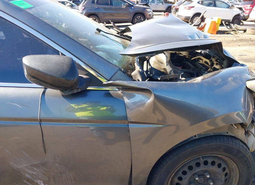 Photo 14 of 2010 Honda Accord 2.4 LX (VIN 1HGCP2F34AA025373)