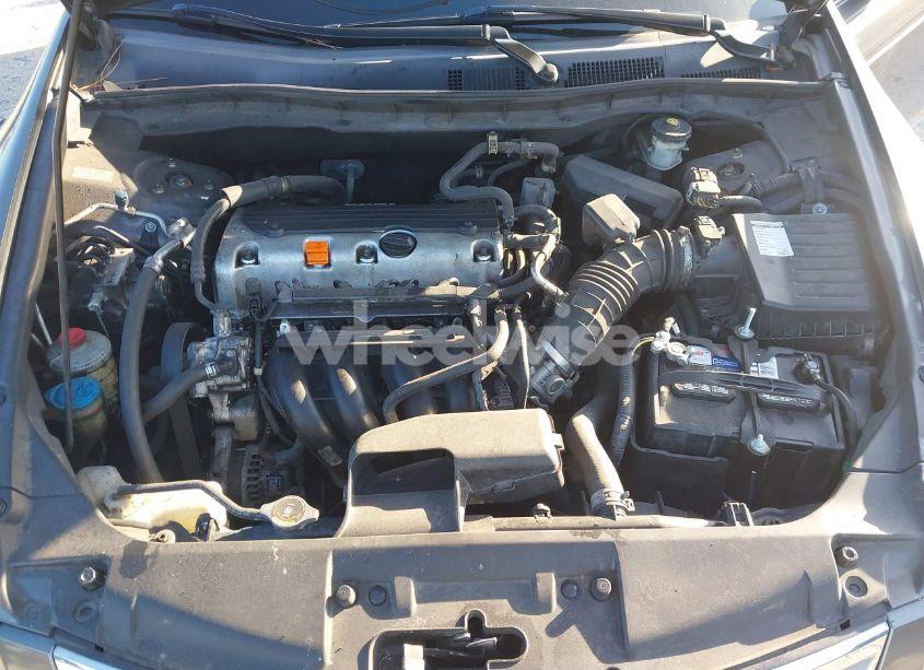 Photo 10 of 2010 Honda Accord 2.4 LX (VIN 1HGCP2F34AA026541)