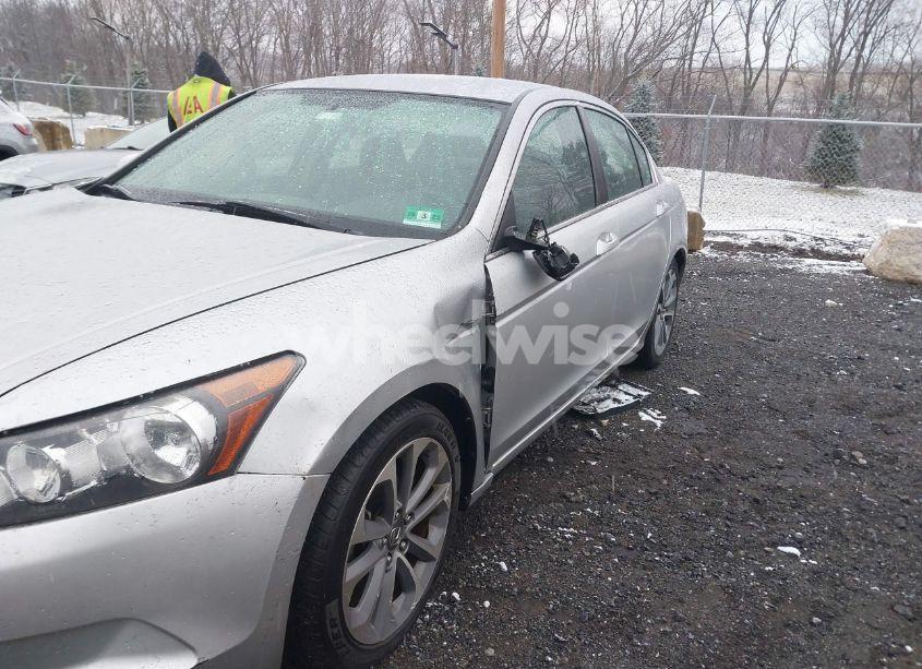 Photo 6 of 2010 Honda Accord 2.4 LX (VIN 1HGCP2F34AA057059)