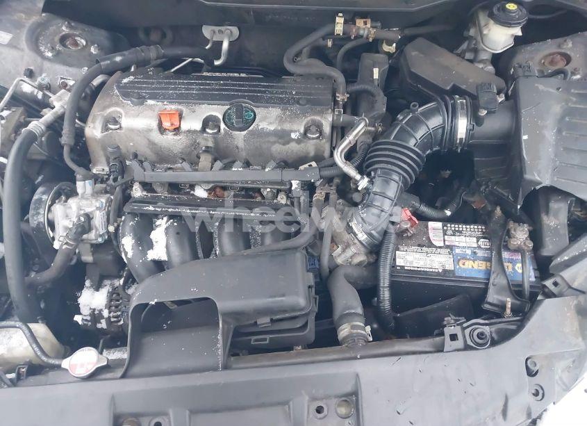 Photo 10 of 2010 Honda Accord 2.4 LX (VIN 1HGCP2F34AA063721)