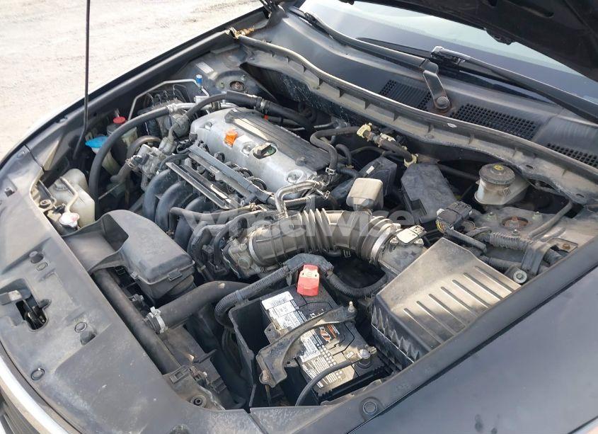 Photo 10 of 2010 Honda Accord 2.4 LX (VIN 1HGCP2F34AA093639)