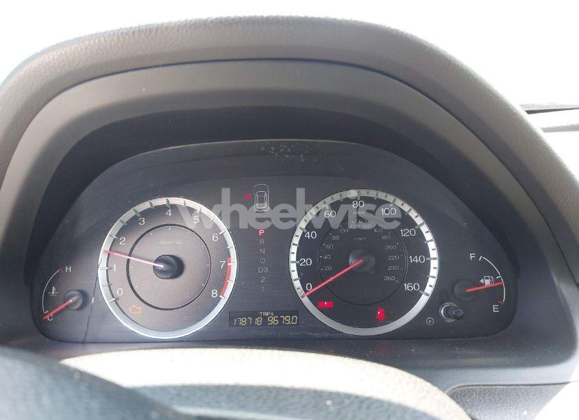 Photo 7 of 2010 Honda Accord LX (VIN 1HGCP2F34AA101559)