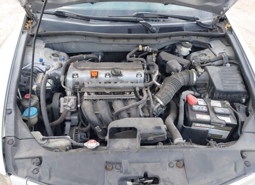 Photo 10 of 2010 Honda Accord 2.4 LX (VIN 1HGCP2F34AA107040)