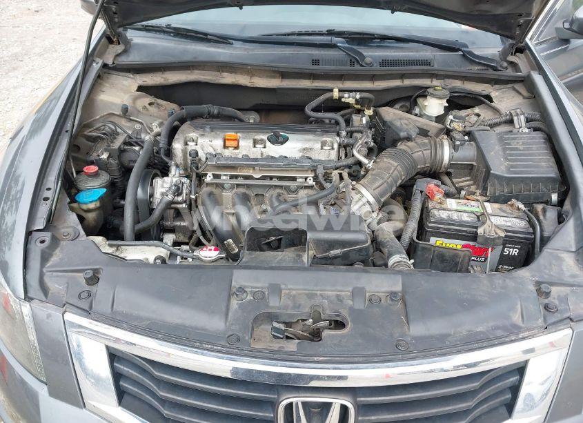 Photo 10 of 2010 Honda Accord 2.4 LX (VIN 1HGCP2F34AA132973)