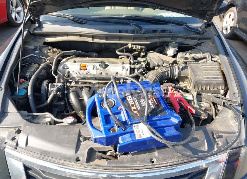 Photo 10 of 2010 Honda Accord 2.4 LX (VIN 1HGCP2F34AA163432)