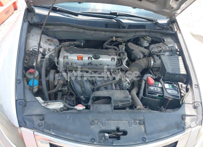 Photo 10 of 2010 Honda Accord 2.4 LX (VIN 1HGCP2F34AA182255)