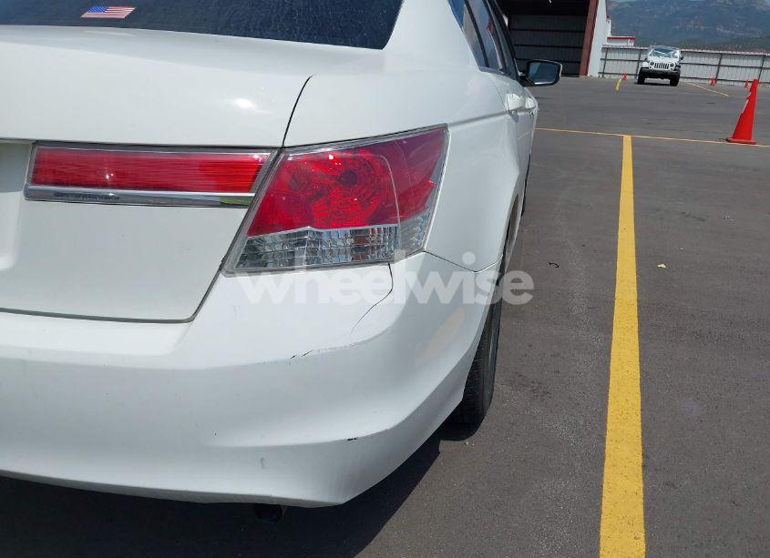 Photo 14 of 2011 Honda Accord 2.4 LX (VIN 1HGCP2F34BA033779)
