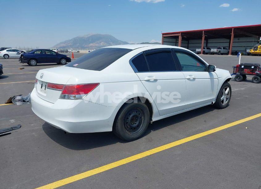 Photo 4 of 2011 Honda Accord 2.4 LX (VIN 1HGCP2F34BA033779)