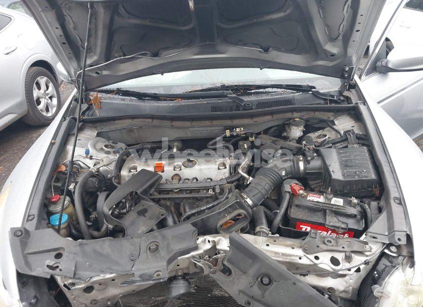Photo 10 of 2011 Honda Accord 2.4 LX (VIN 1HGCP2F34BA106570)