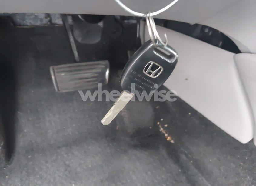 Photo 11 of 2011 Honda Accord 2.4 LX (VIN 1HGCP2F34BA106570)