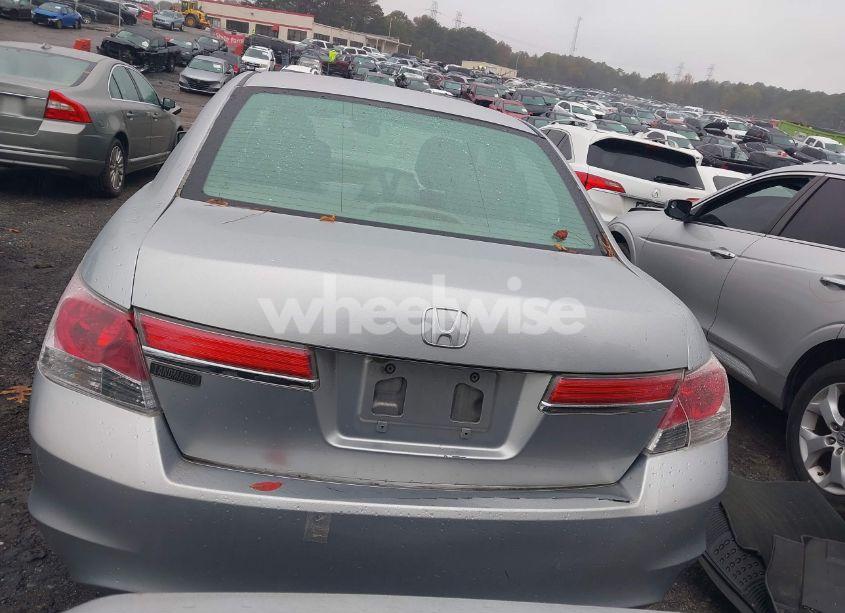 Photo 16 of 2011 Honda Accord 2.4 LX (VIN 1HGCP2F34BA106570)