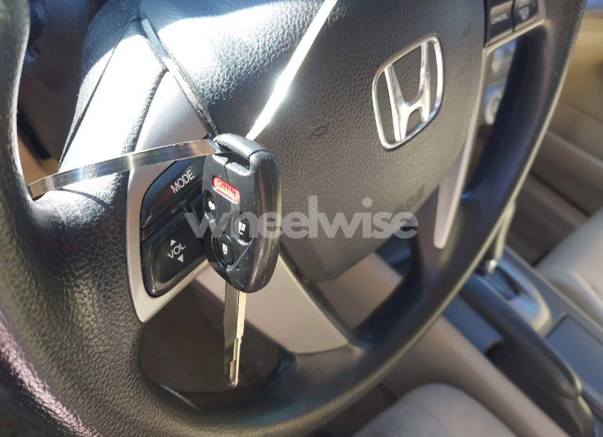 Photo 11 of 2011 Honda Accord 2.4 LX (VIN 1HGCP2F34BA141271)