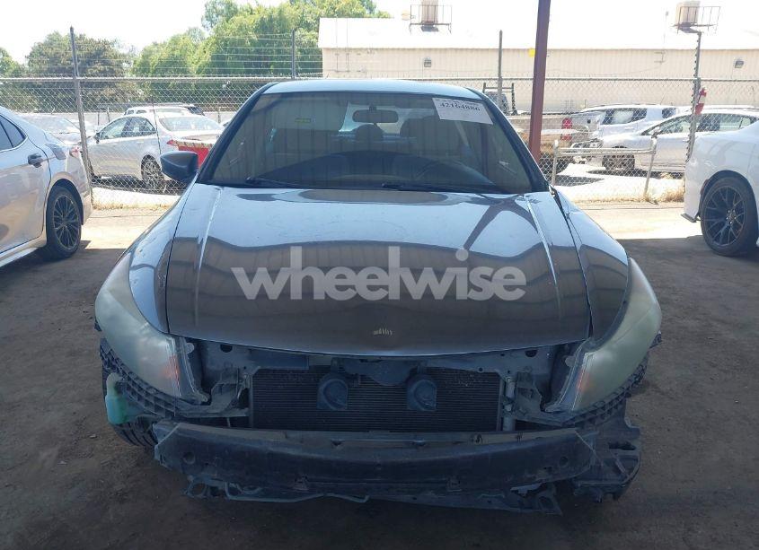 Photo 13 of 2010 Honda Accord 2.4 LX (VIN 1HGCP2F35AA019243)