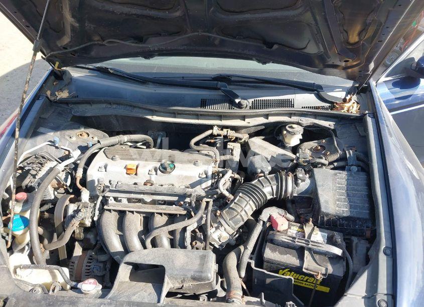 Photo 10 of 2010 Honda Accord 2.4 LX (VIN 1HGCP2F35AA052579)