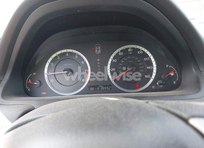Photo 7 of 2010 Honda Accord 2.4 LX (VIN 1HGCP2F35AA052579)
